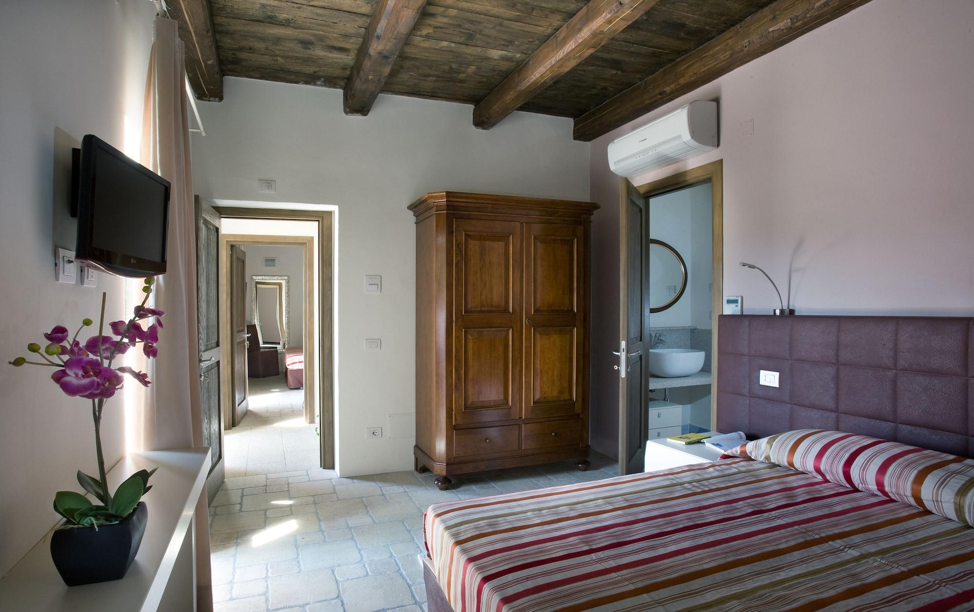 Liscia Country Relais Guest House Sant'Antonio di Gallura Eksteriør bilde