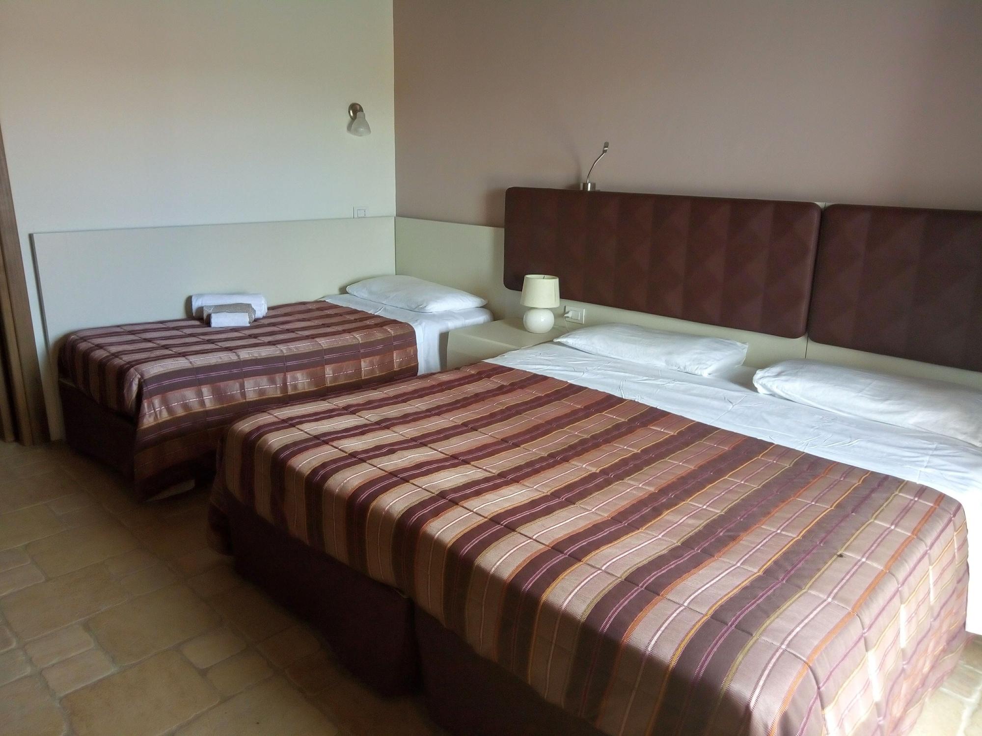 Liscia Country Relais Guest House Sant'Antonio di Gallura Eksteriør bilde
