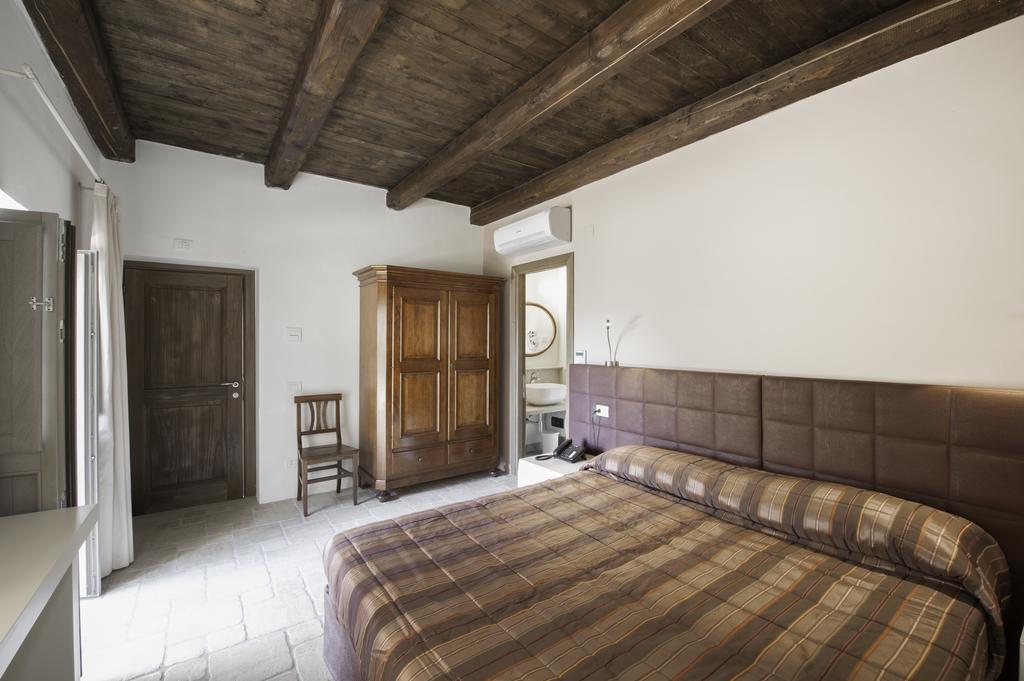 Liscia Country Relais Guest House Sant'Antonio di Gallura Eksteriør bilde