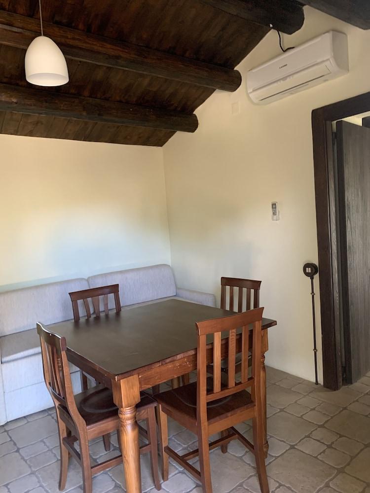 Liscia Country Relais Guest House Sant'Antonio di Gallura Eksteriør bilde