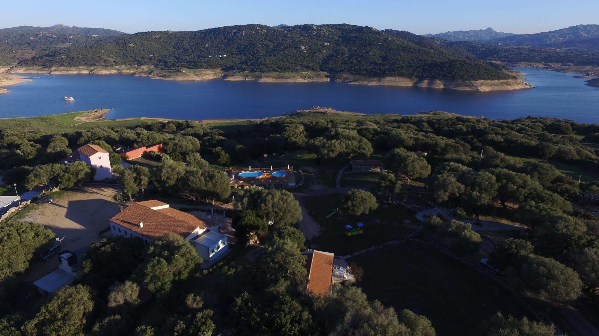 Liscia Country Relais Guest House Sant'Antonio di Gallura Eksteriør bilde