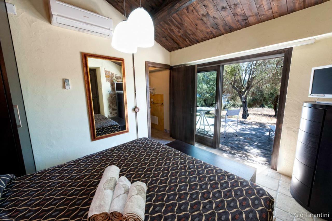 Liscia Country Relais Guest House Sant'Antonio di Gallura Eksteriør bilde
