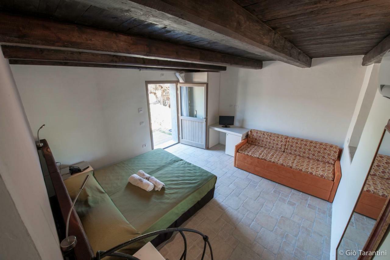 Liscia Country Relais Guest House Sant'Antonio di Gallura Eksteriør bilde