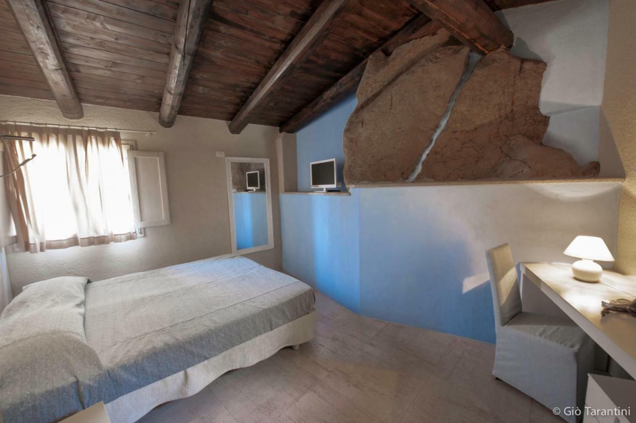 Liscia Country Relais Guest House Sant'Antonio di Gallura Eksteriør bilde